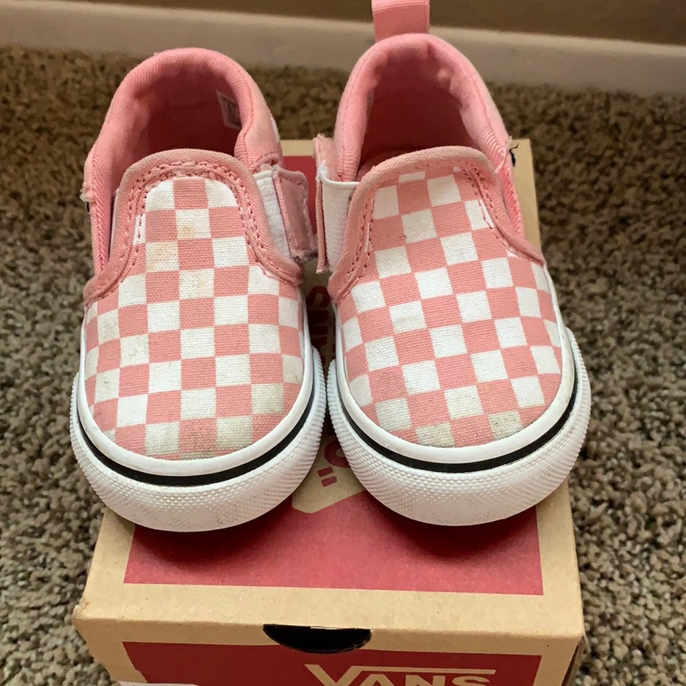 Pink checkered toddler vans